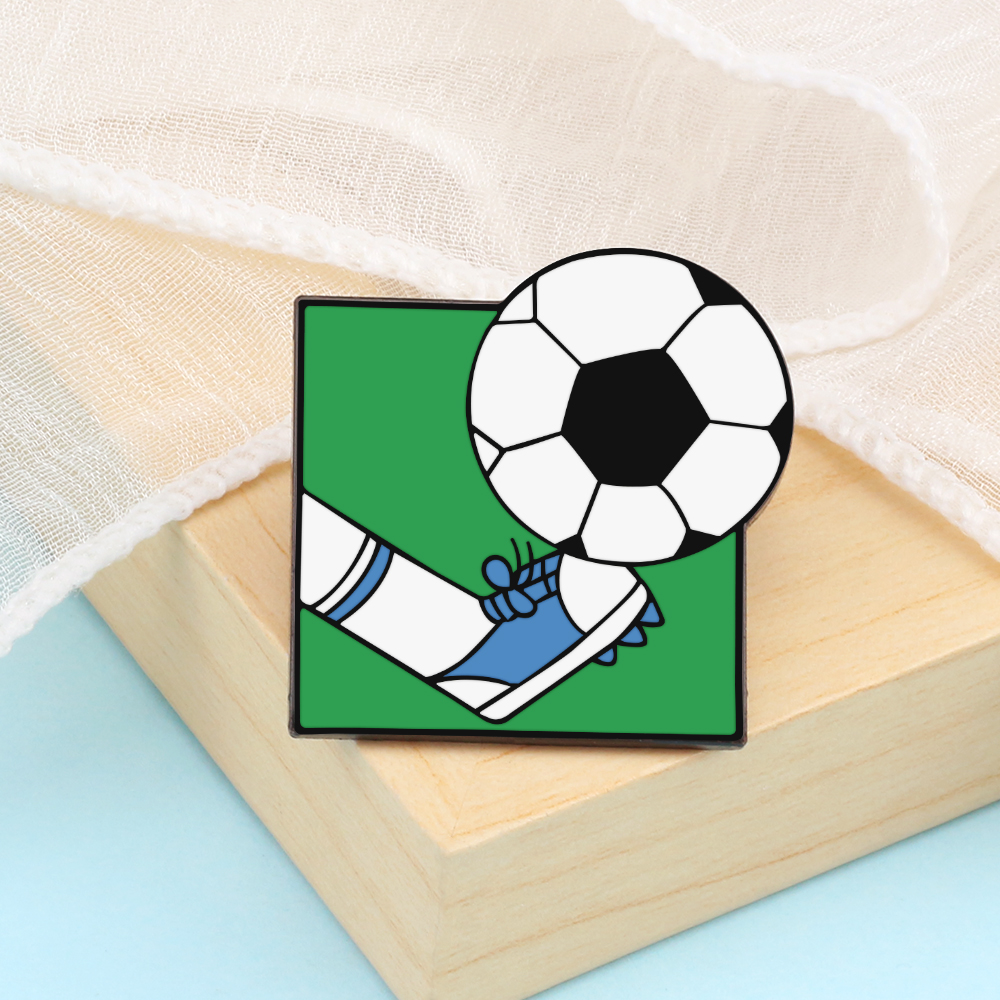 Fashion Sports Ball Lapel Pin  - Badminton Icon recension och pris
